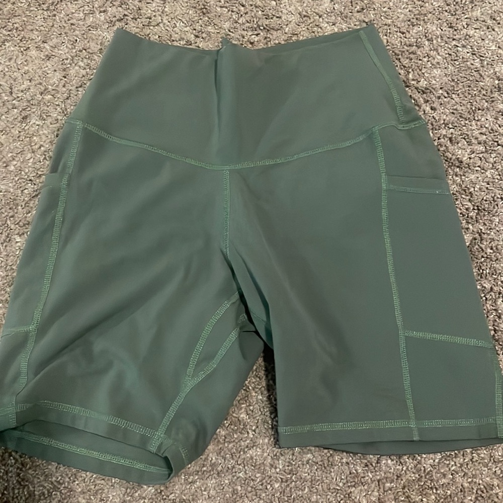 Colorfulkoala forest green biker shorts. Size Large.